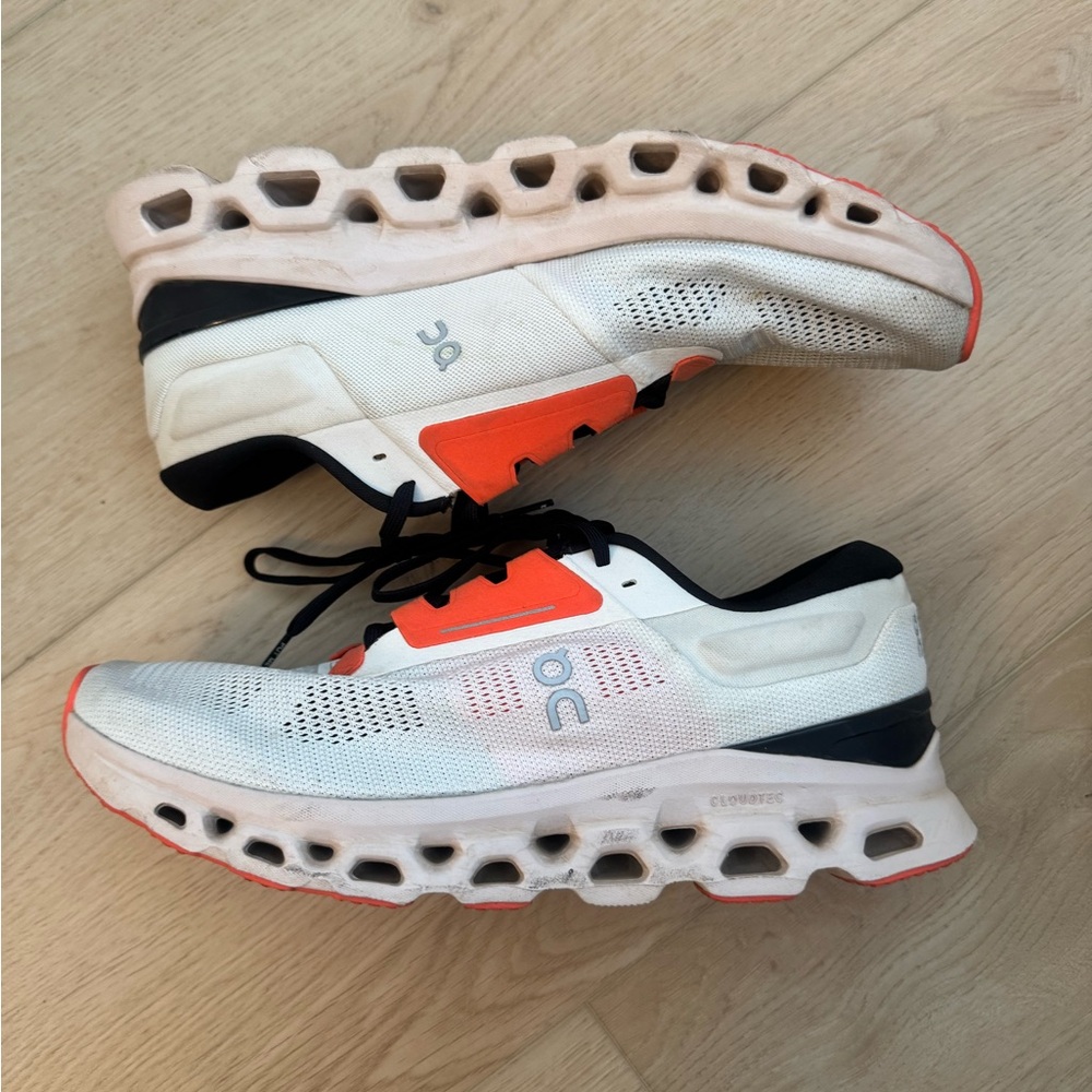 On Running cloudstratus size 9 - Picture 2 of 3